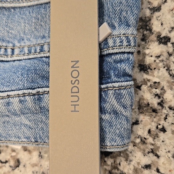 HUDSON BARBARA HI-RISE VENT BABY BOOTCUT JEANS. SIZE 30. INDIGO PEACE. - Picture 8 of 14